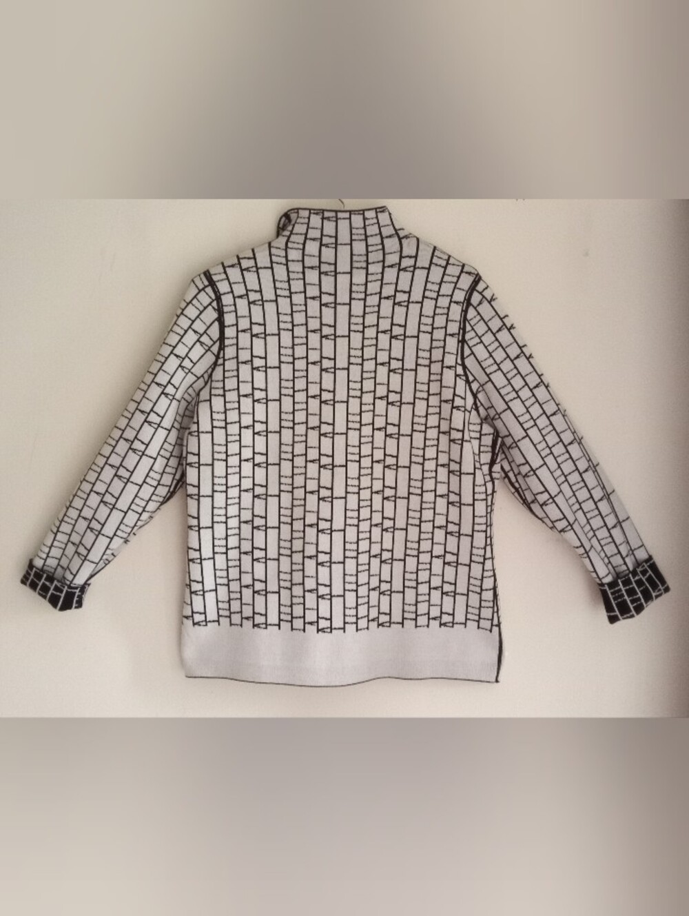 Reversible Jacket - Picture 4 of 4